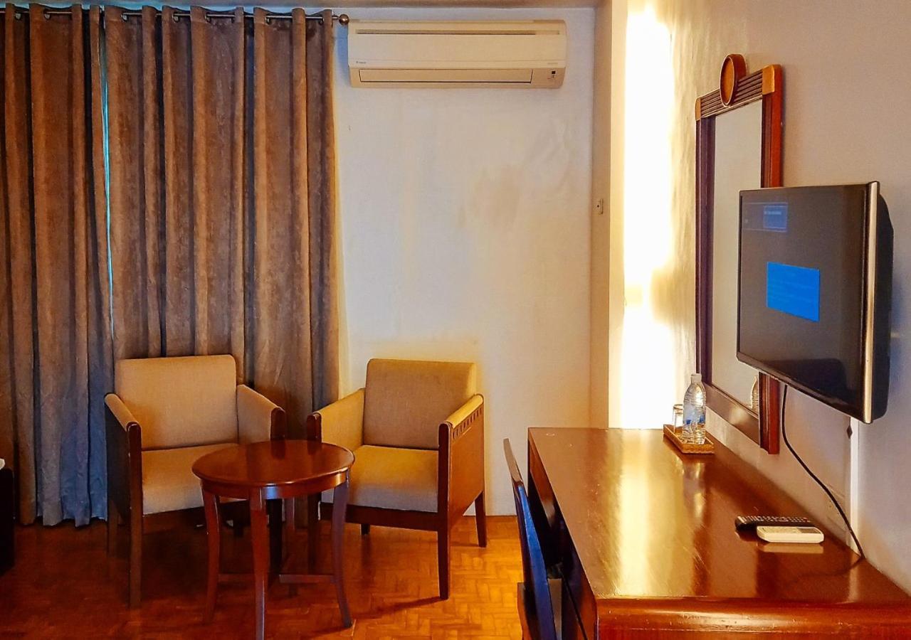 Reddoorz Plus Near Mango Avenue Cebu Oda fotoğraf